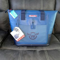 Moosejaw 42 Can Chilladilla Soft-Sided Cooler Tote