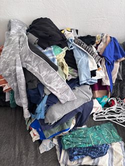 HUGE LOT of boys clothes