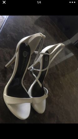New High heel white Leather sandals 7 1/2