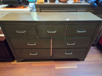 Seven Drawer Dresser - Gray