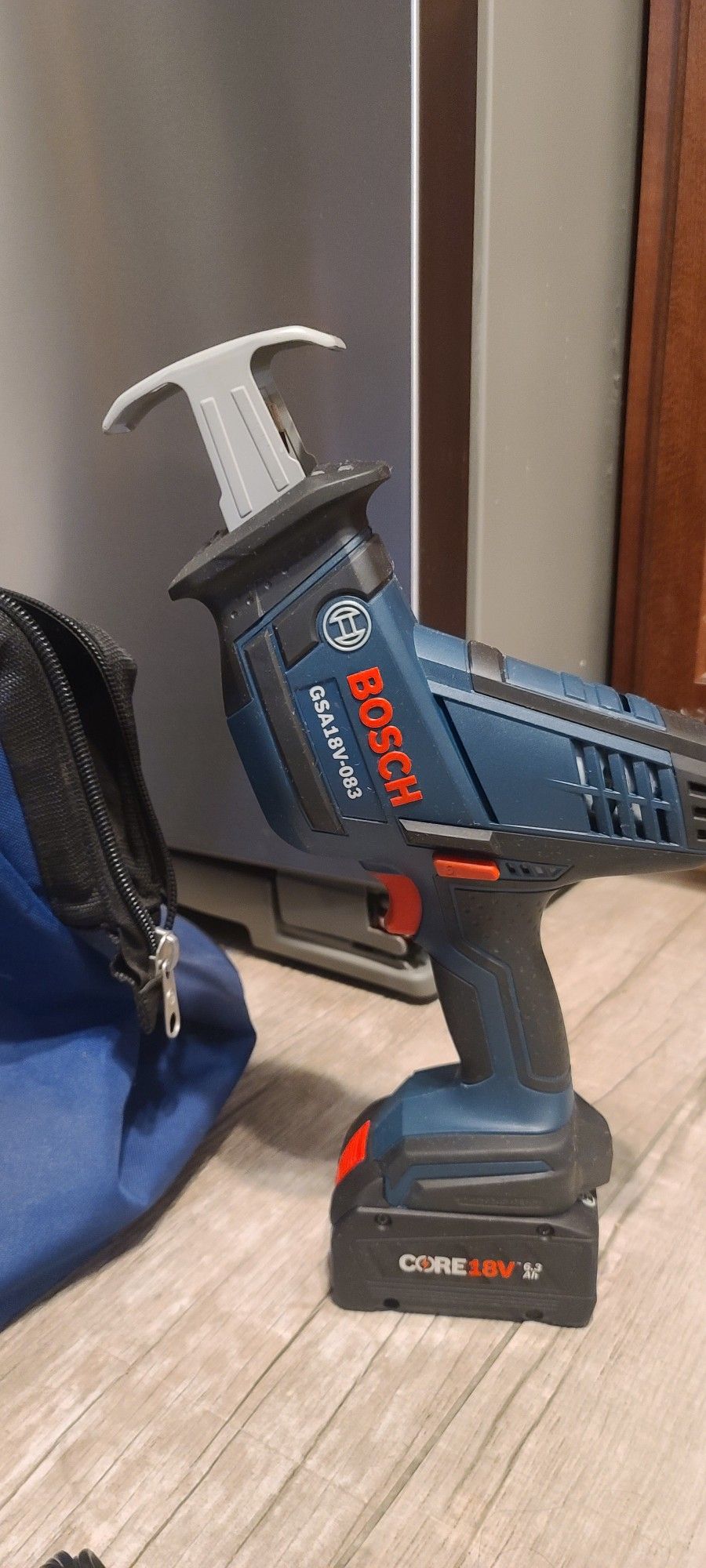 Bosch 18V Saw Kit