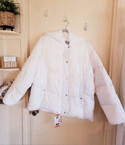 Brand New Women's Puffer Coat