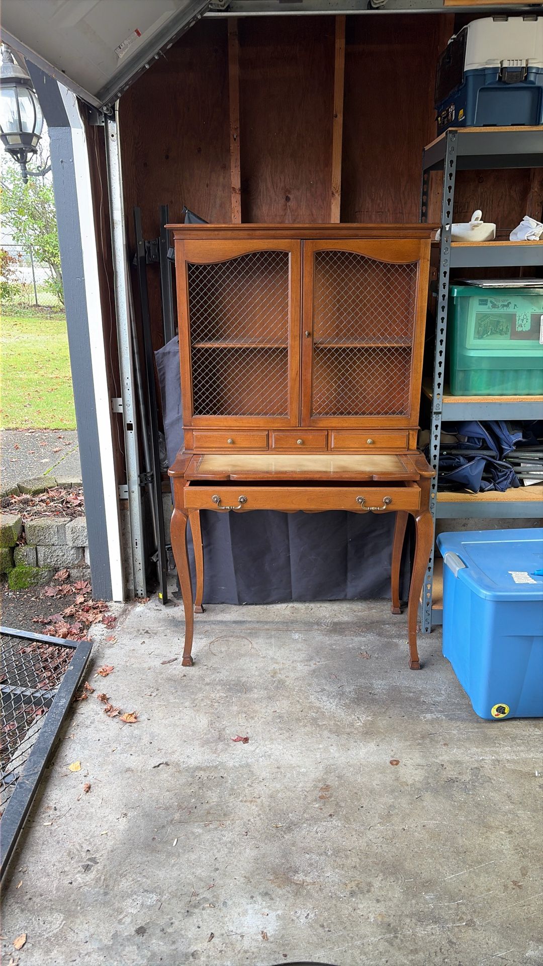 French Style Writing Desk With Hutch