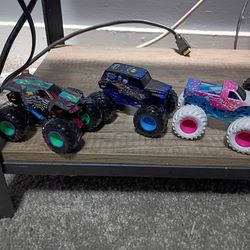 Toy monster trucks