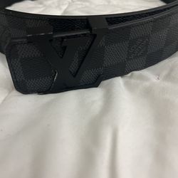 Authentic Louis Vuitton Belt Graphite Monogram LV for Sale in Queens, NY -  OfferUp