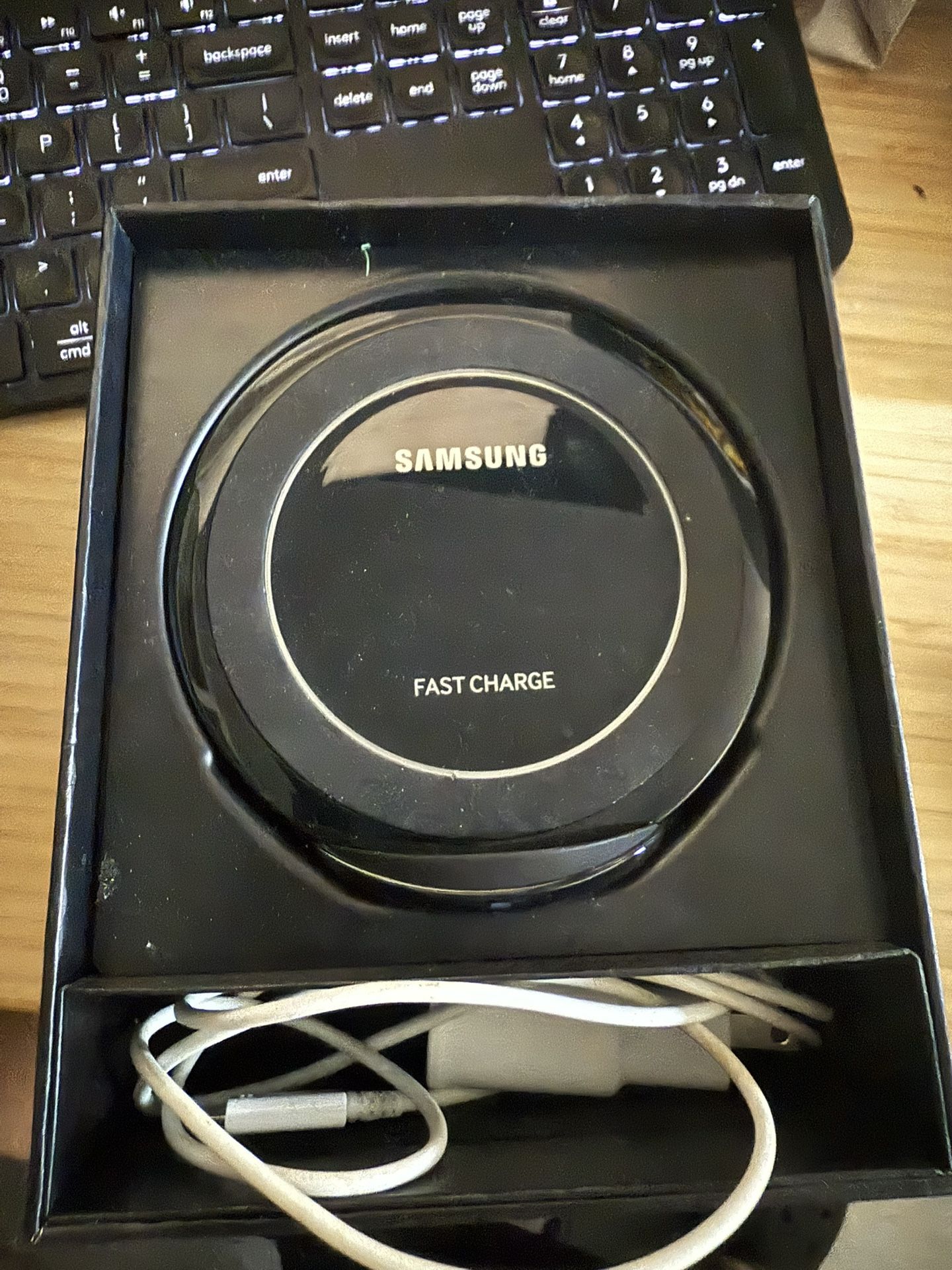 Samsung Wireless Charging Stand