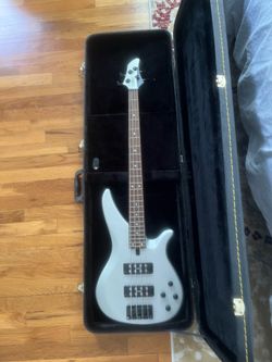 Yamaha Bass Guitar & Case