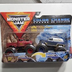 Monster Jam Color Change Grave Digger 2 Pk 