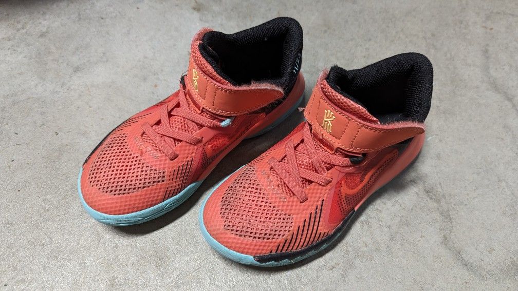 Nike Kyrie Flytrap V Kids Shoes 13c