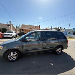 2000 Mazda MPV