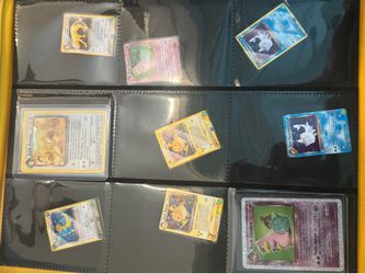 Pokémon legendary collection binder - reverse holos, holos, common and uncommon