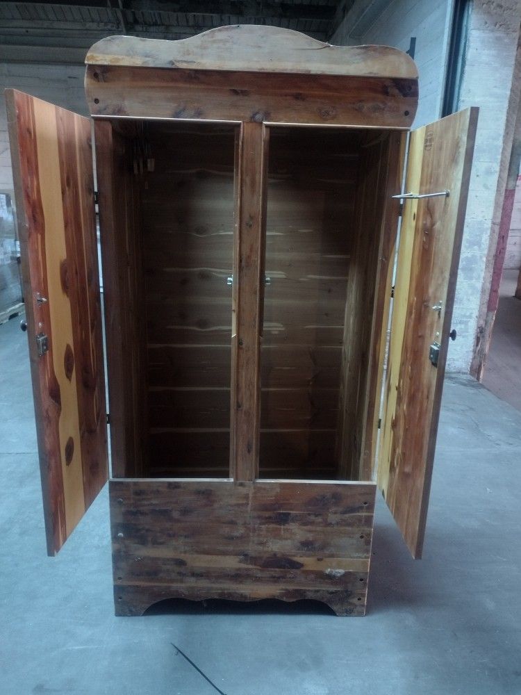 Armoire Cabinet