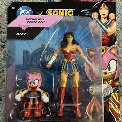 DC X Sonic The Hedgehog Amy And Wonder Woman Figure Set