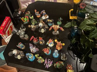 Huge Skylanders Collection – 50+ Figures – Giants, Swap Force, Trap Team