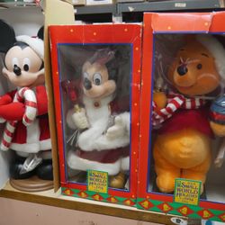 LOT 3 IT'S A SMALL HOLIDAY 1994 MICKEY MOUSE, MINNIE MOUSE. WINNIE THE POOH MINT CONDITION. 