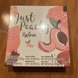Peach Scent Gift Box Bath Set 
