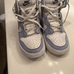 Nikes 30$