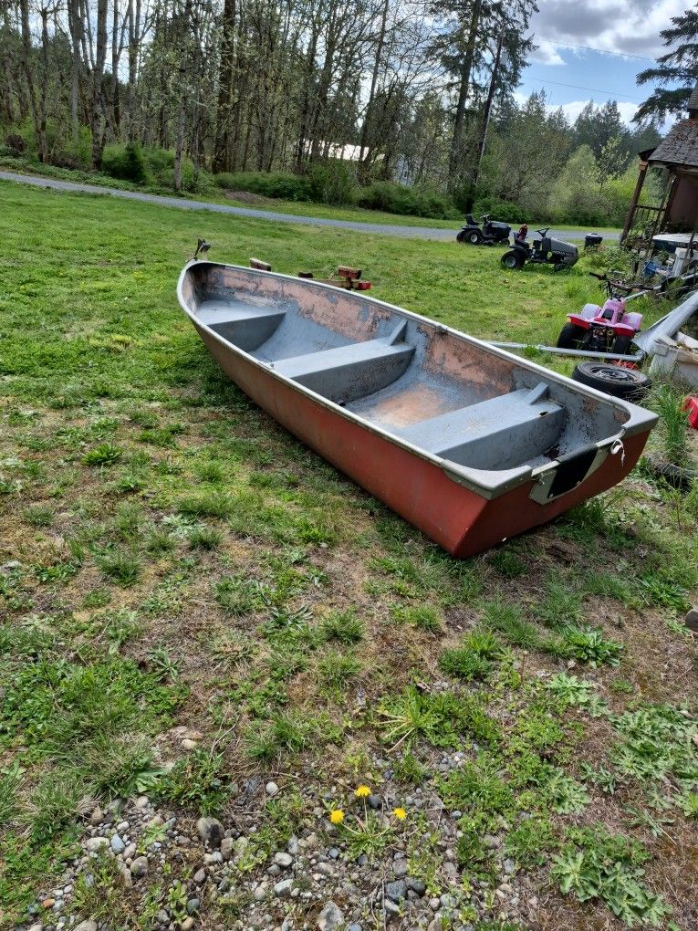 14 Ft Fiberglass Boat And Trailer