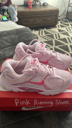 Pink Nike run 5/5 half