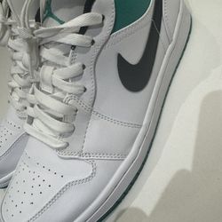 Air Jordan OG “Lucky Green”