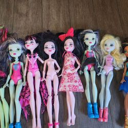 Monster High Doll Lot 2008-2016 All Pre-owned 