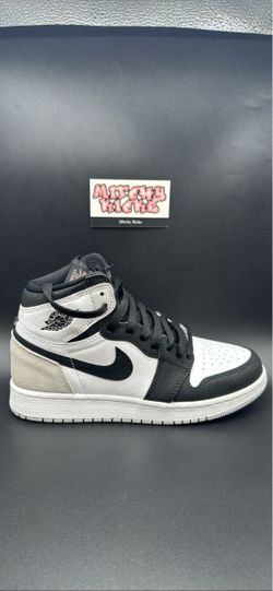 Jordan 1 Retro High OG Bleached Coral (GS) Sz. 5.5Y