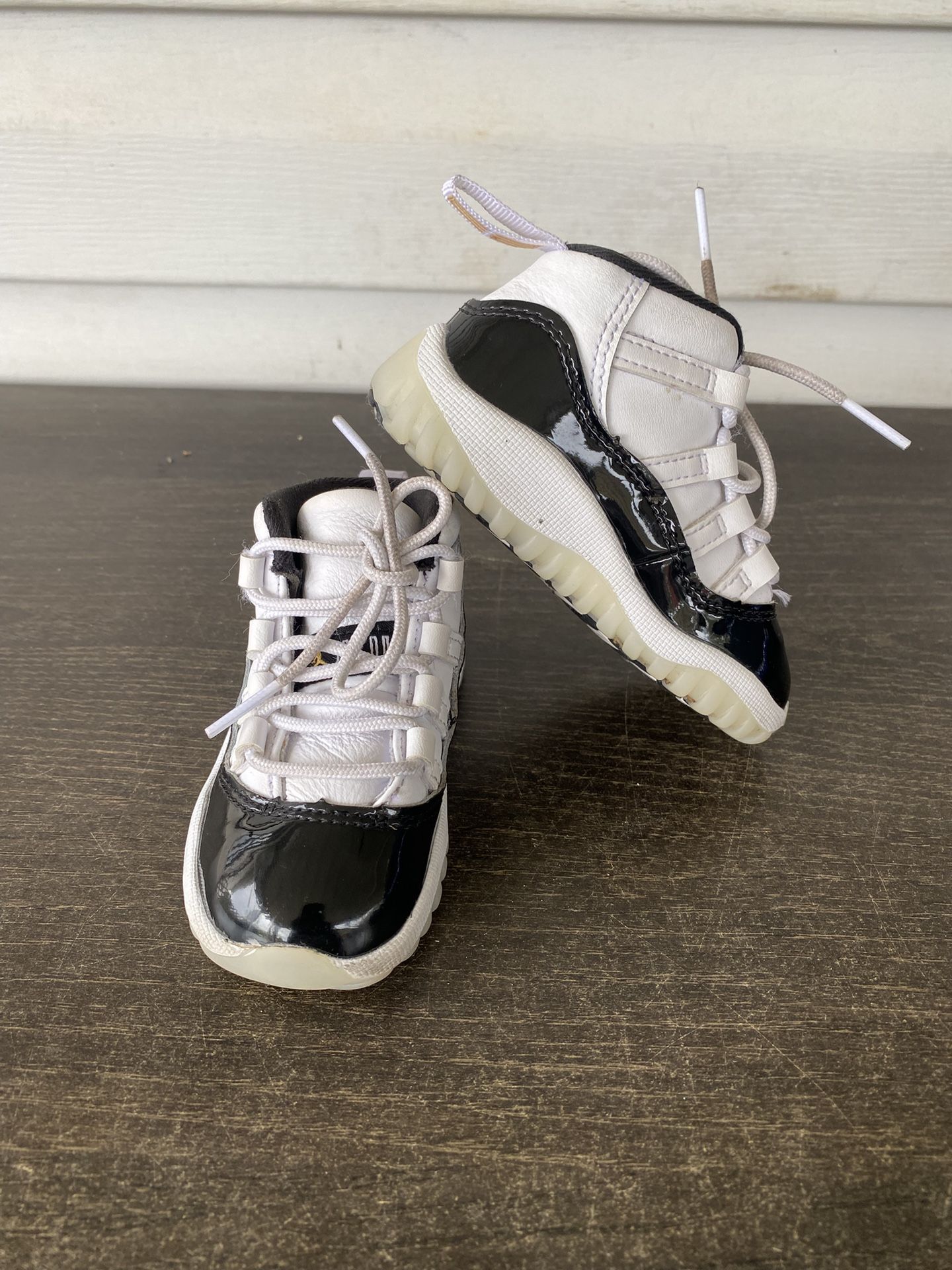 Jordan 11 Retro TD 'Gratitude / Defining Moments' Sz 5c