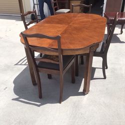 SOLID WOOD  DINNER  TABLE  WITH 4 CHAIRS-VINTAGE 