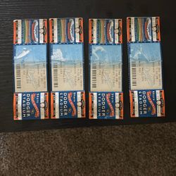 4   2000 Dodger Season Tickets.(cool)