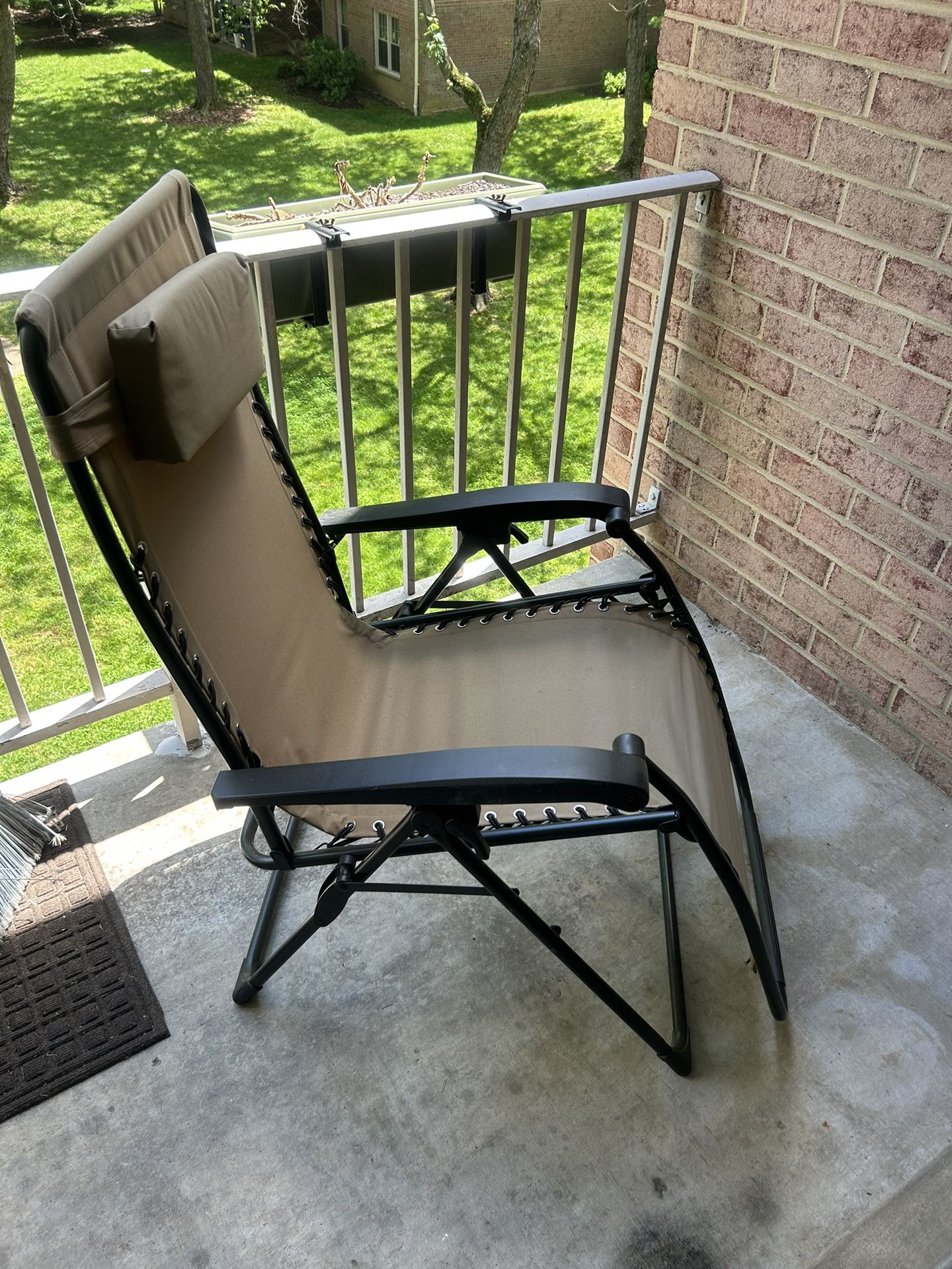 Folding OutdoorZero Gravity Chair