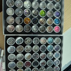 Nail art rhinestones and accessories