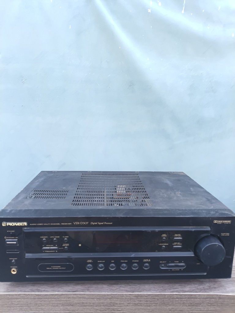 Pioneer Multi-channel Receiver Pro Logic Digital Signal Processor