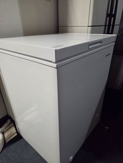 Insignia Freezer Chest
