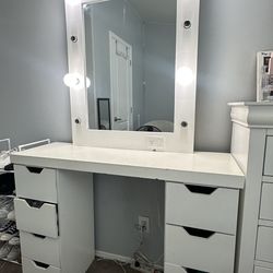 White Vanity Desk with Mirror and Lights