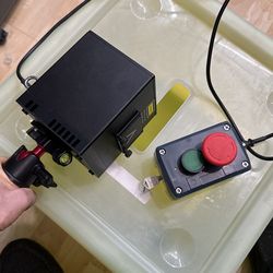 Lasercube 2.5W - Wifi, E-Stop, Tripod Mount