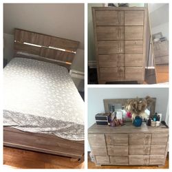 Used Bedroom Set Except Mattress
