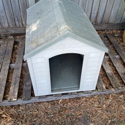 Used Plastic Dog House
