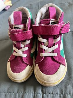 Toddler Shoes size 6t