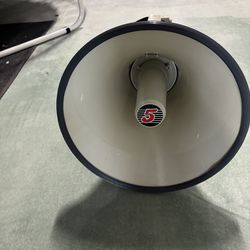 5 core Megaphone