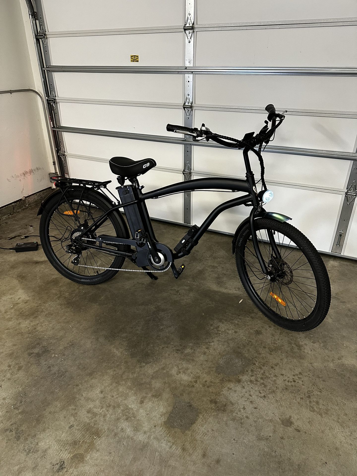 Beach Cruiser Electric Bike