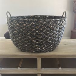 Large Basket 