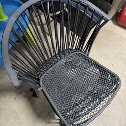 Metal Table & 4 Chairs