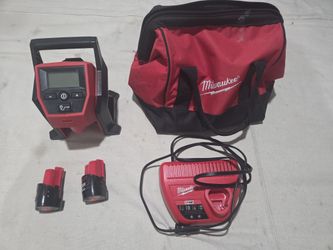 Milwaukee M12 Tire Inflator Set