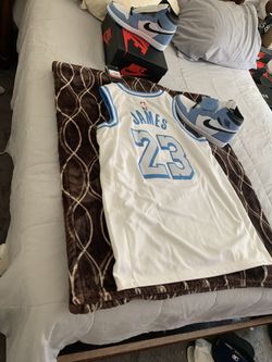 Lebron James Nike Swingman Jersey Large