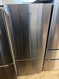 🚨 New Hailer - 15 Cu. Ft. Bottom-Freezer Refrigerator