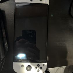 Nintendo Switch Oled And Carrying Case 