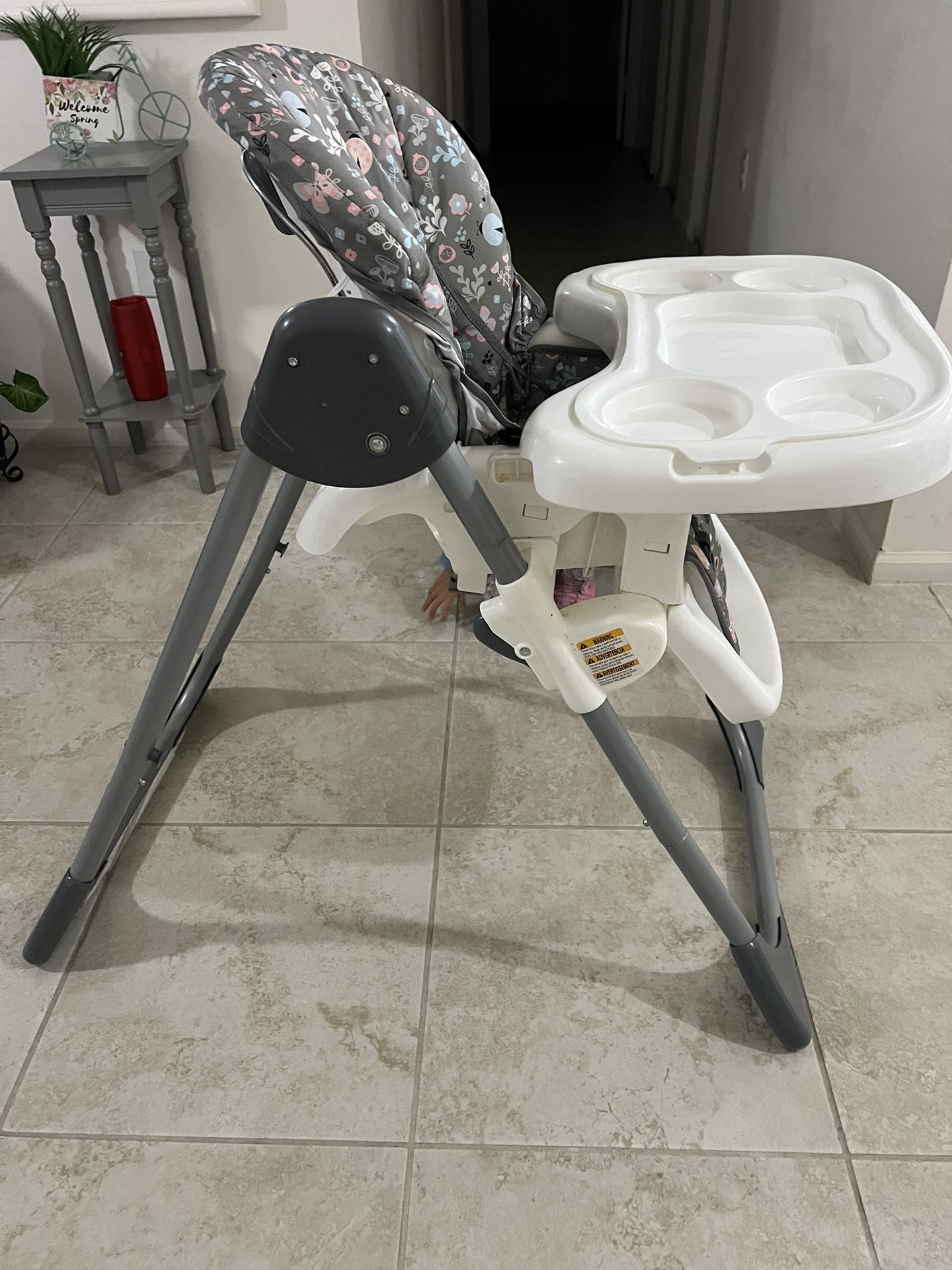 BabyTrend High Chair/Feeding Chair $30
