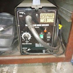 Chicago Electric Flux Welder With Welding Mask