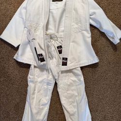 FUJI Brazilian Jiu-Jitsu Gis – White & Black (Both Size C1 For Kids)