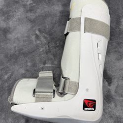 BREG Adult Medium Walking Boot With Pump In Good Shape!